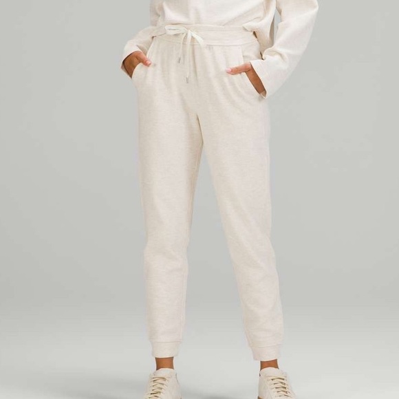 Lululemon Ribbed High-Rise Jogger 25" *7/8 Length - Picture 2 of 12